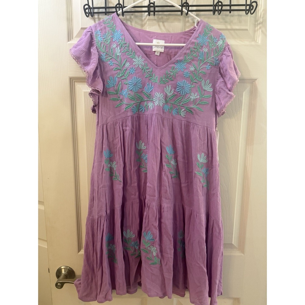 J Marie Women's Lavendar Shift Dress size‎ Small embroidered Knee Length $119